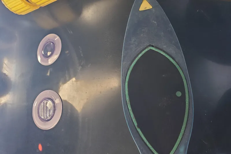  Yacht Photos Pics 1989 Boston Whaler Challenger boat dashboard with controls and indicators.