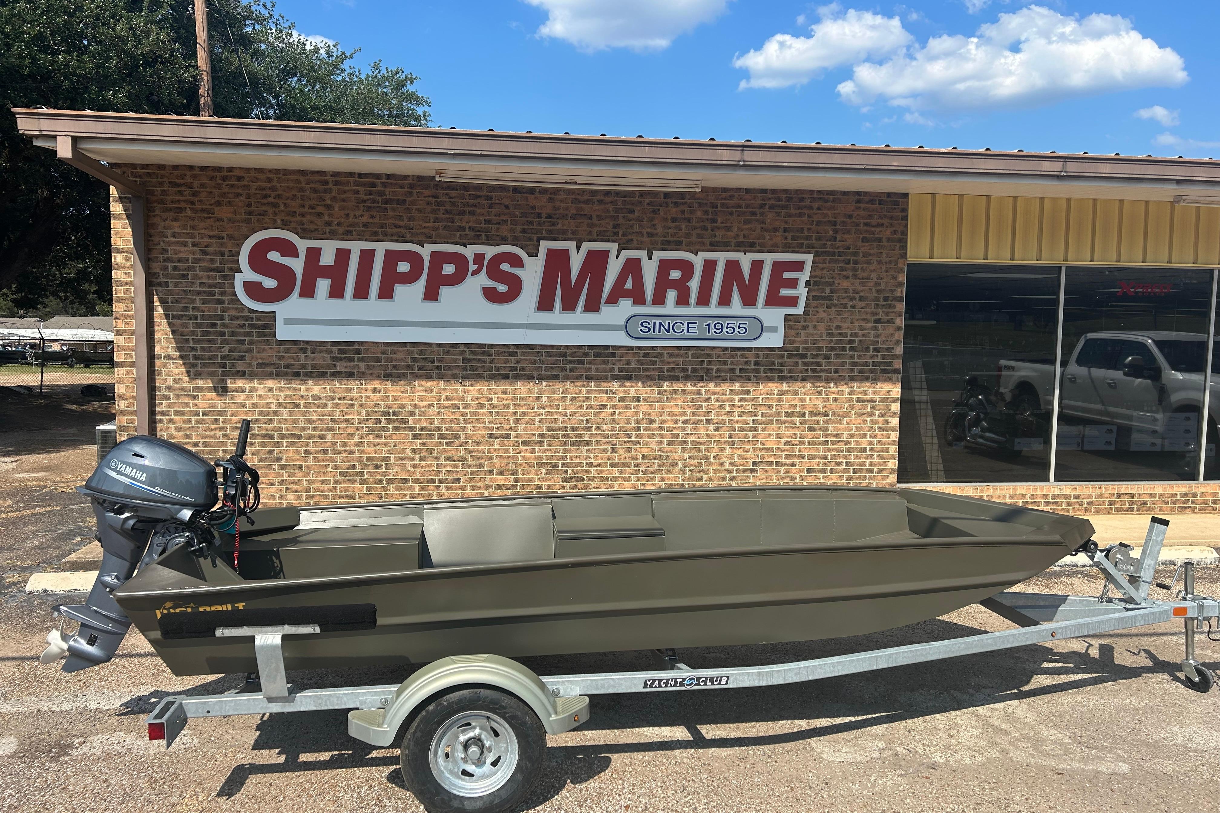 2025 WeldBilt 1652 boat on trailer at Shipp's Marine dealership.