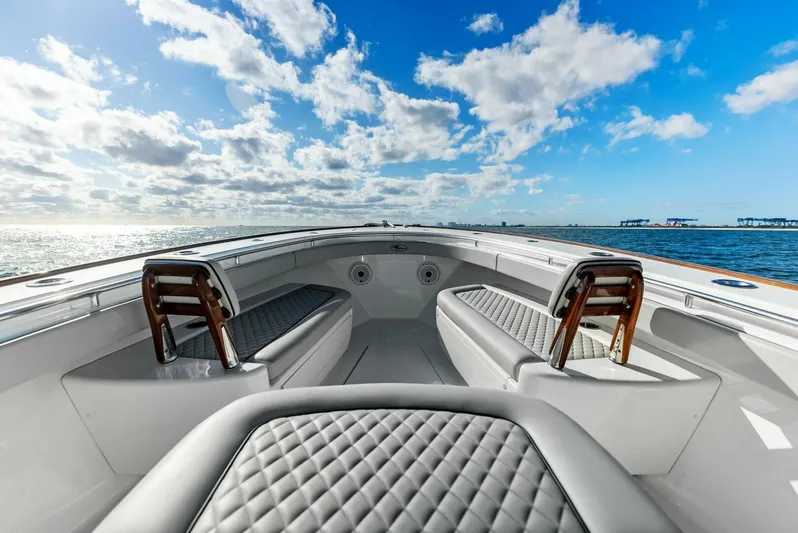  Yacht Photos Pics 2021 Valhalla Boatworks V-37