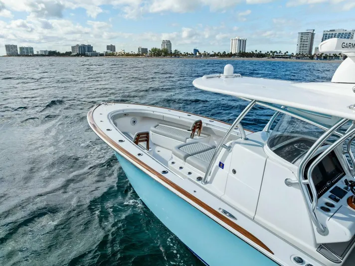  Yacht Photos Pics 2021 Valhalla Boatworks V-37 on open water, showcasing sleek design and modern features.