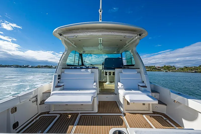 Catnap Yacht Photos Pics 2023 Hinckley Sport Boat 40 X with luxurious seating on open water.