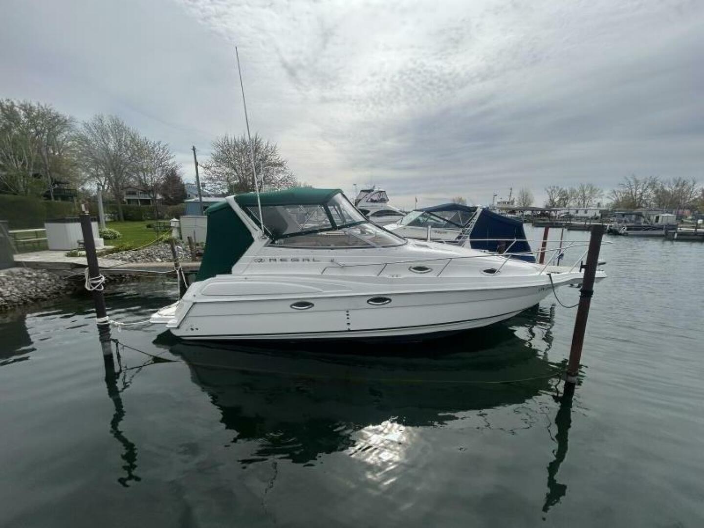 2003 Regal 2860 Commodore Cruiser for sale - YachtWorld