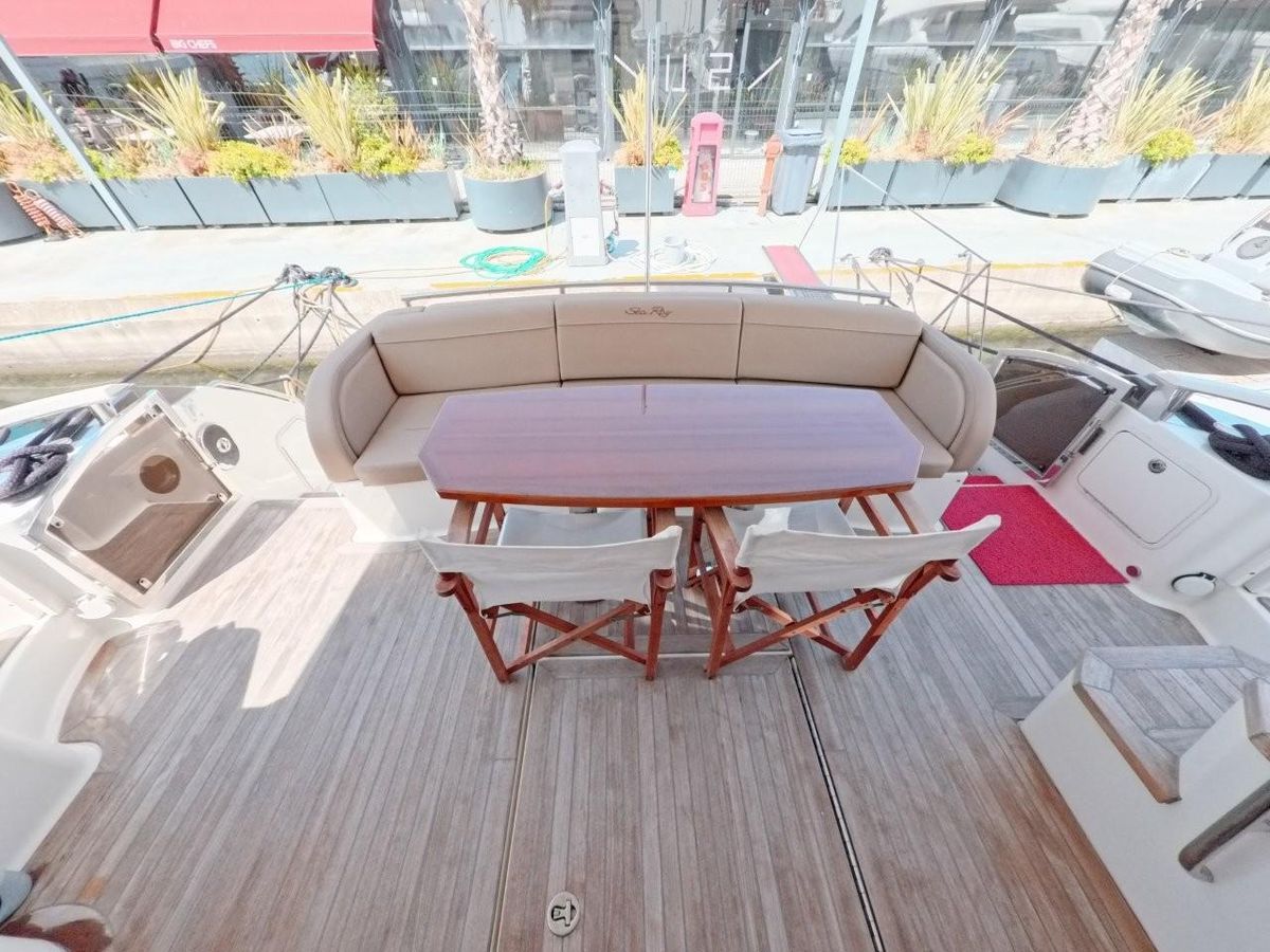 2016 Sea Ray 65 