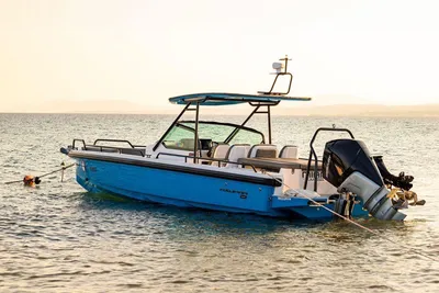 2020 Axopar 28 T-Top