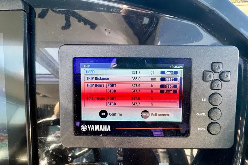 Shanty Town Yacht Photos Pics Yamaha display on 2020 Jeanneau NC 895 showing trip data and engine hours.