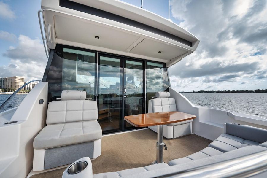 2017 Tiara Yachts 44 Coupe