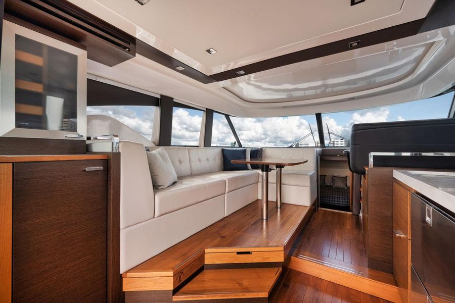 2017 Tiara Yachts 44 Coupe