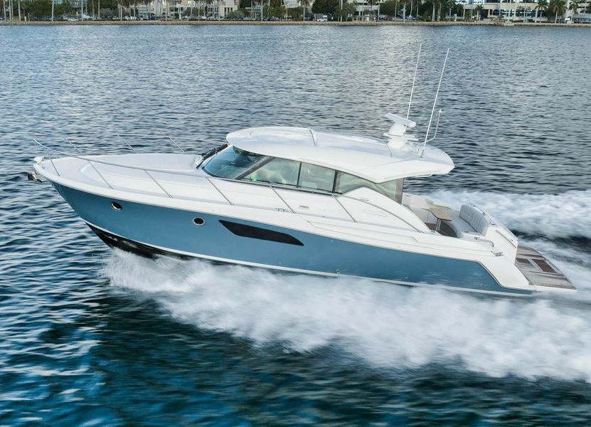 2017 Tiara Yachts 44 Coupe