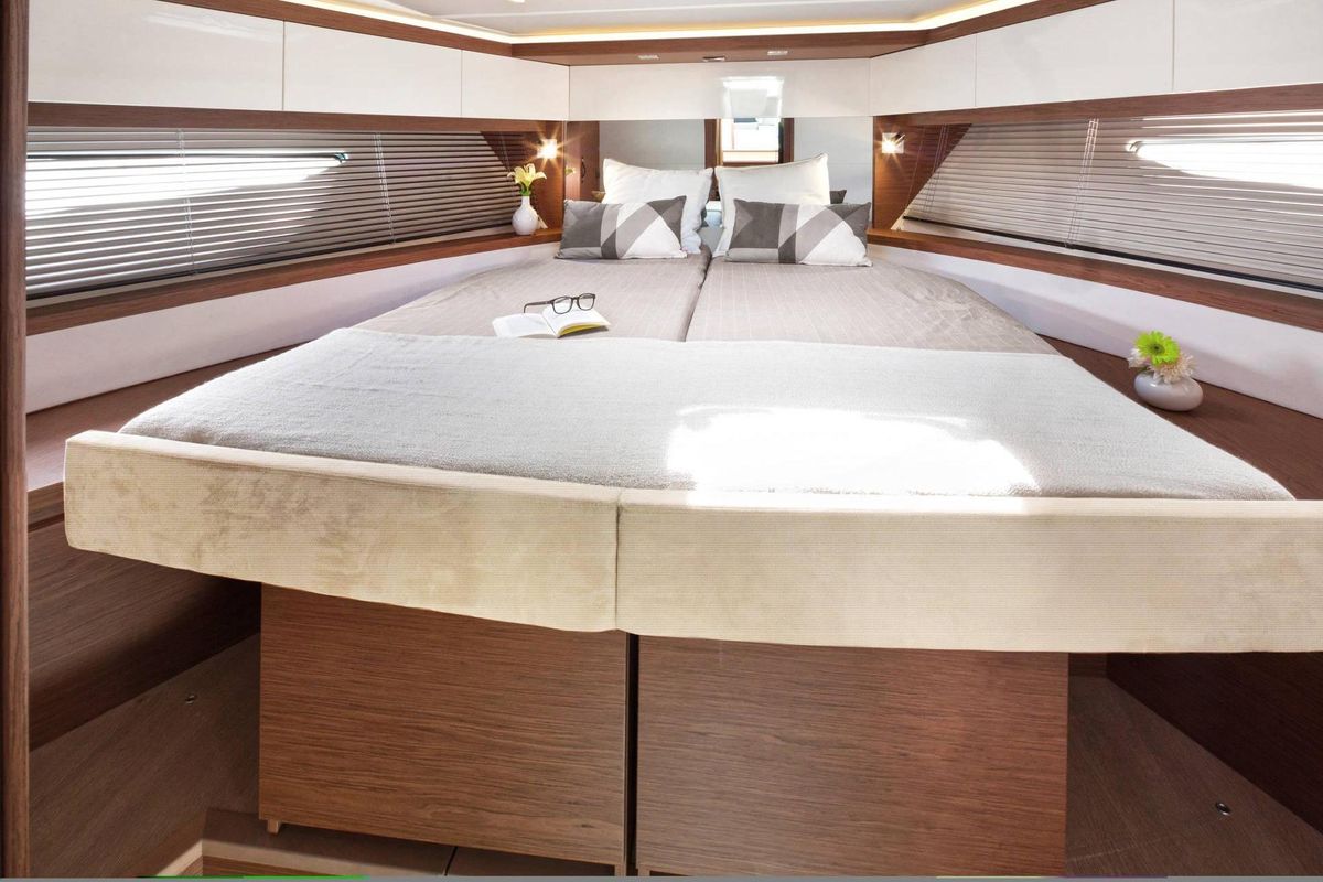 2017 Jeanneau 46 