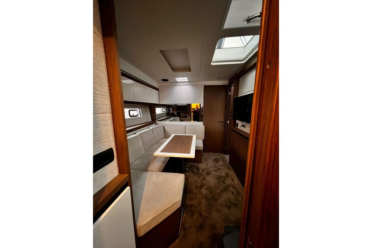 2017 Jeanneau 46 