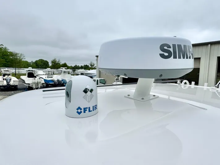  Yacht Photos Pics 2018 Robalo R302 Center Console with Simrad and FLIR equipment on deck.