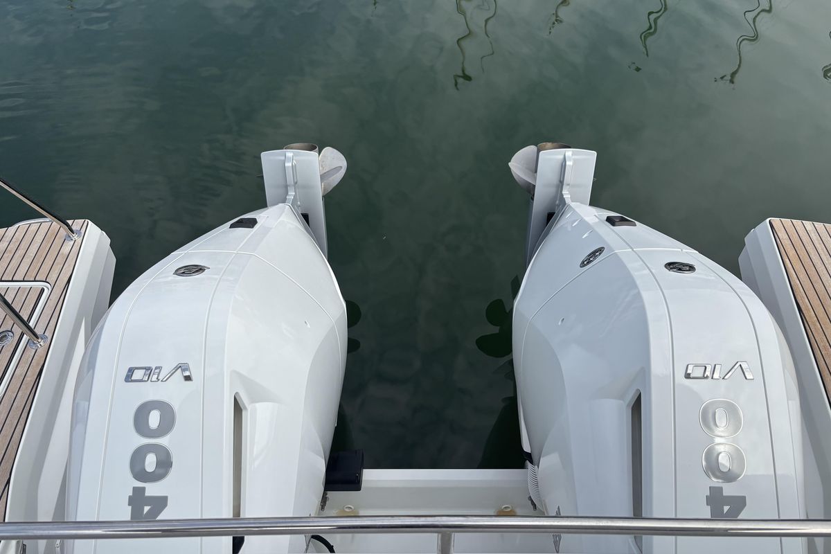 2025 Beneteau 42 