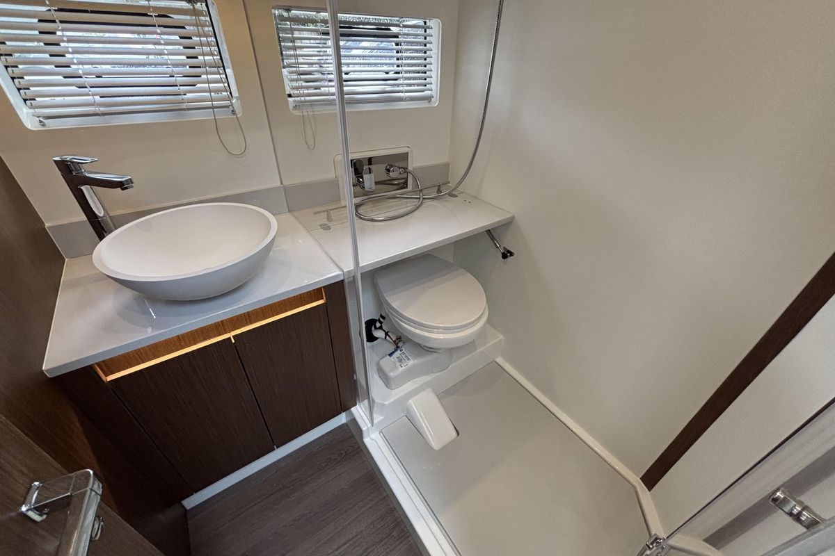 2025 Beneteau 42 