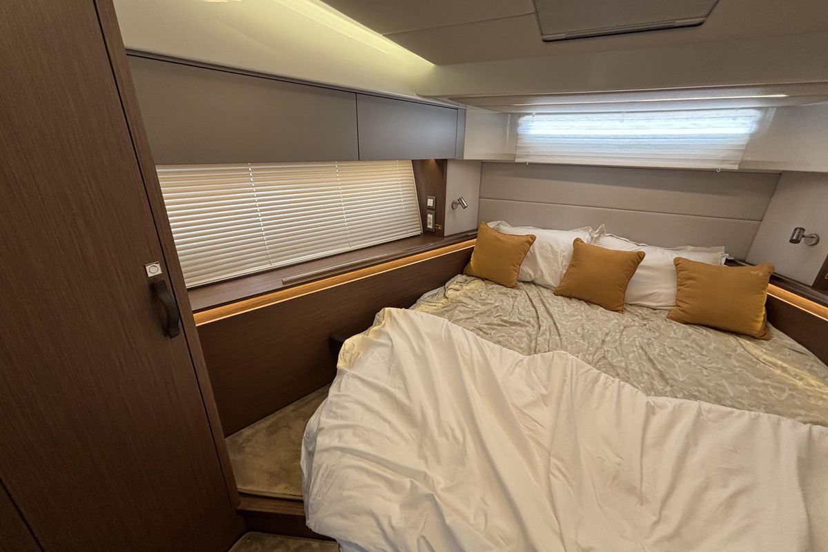 2025 Beneteau 42 