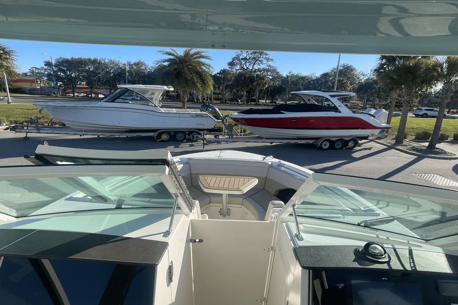 2021 Boston Whaler 28 Vantage