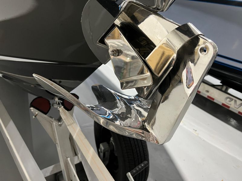 2021 Nor-Tech 390 Center Console