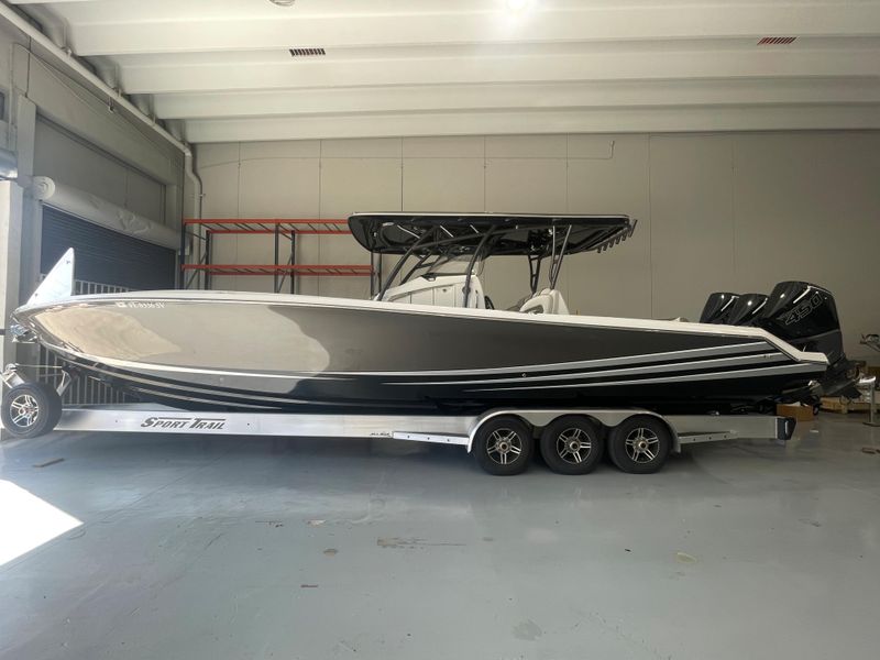 2021 Nor-Tech 390 Center Console