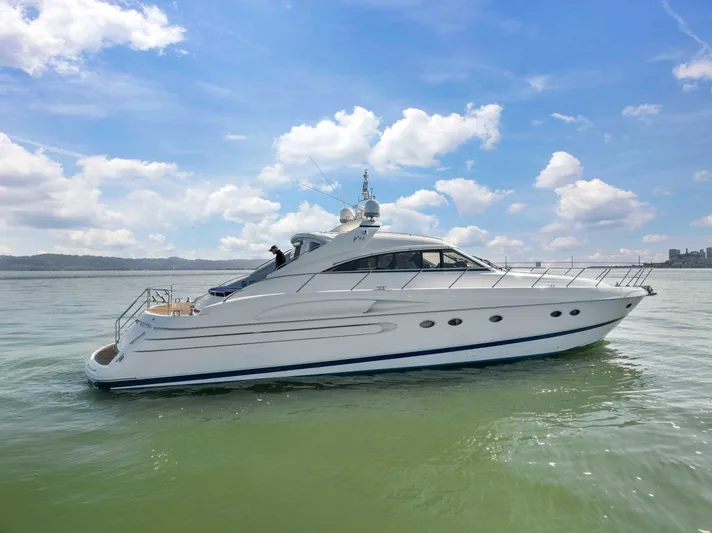 Dismissed Yacht Photos Pics 