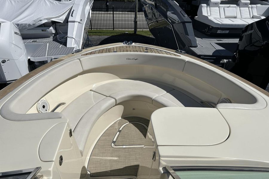 2020 Chris-Craft Launch 30