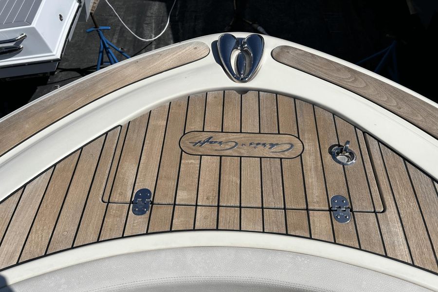 2020 Chris-Craft Launch 30