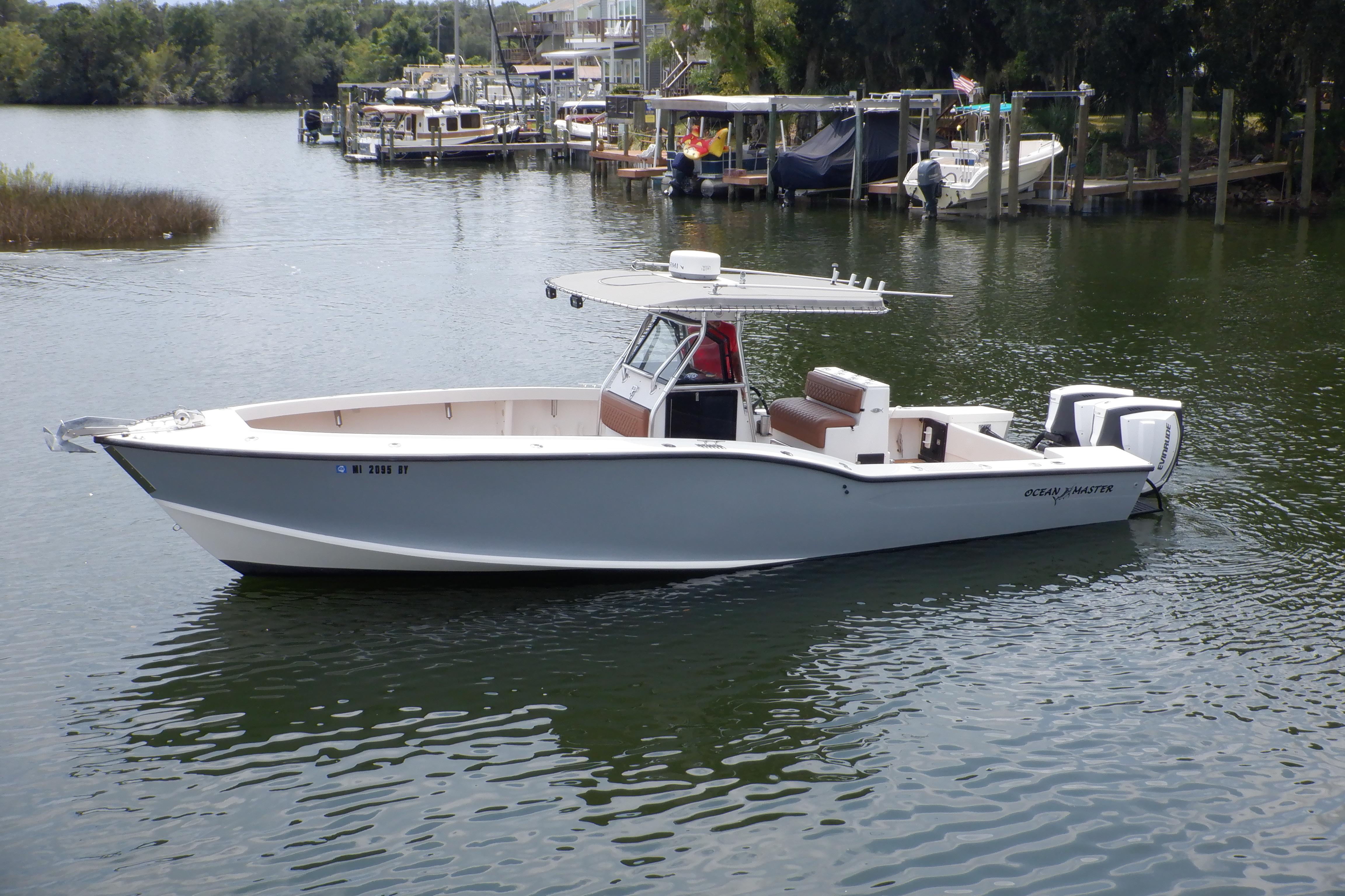 Ocean Master 31 Center Console