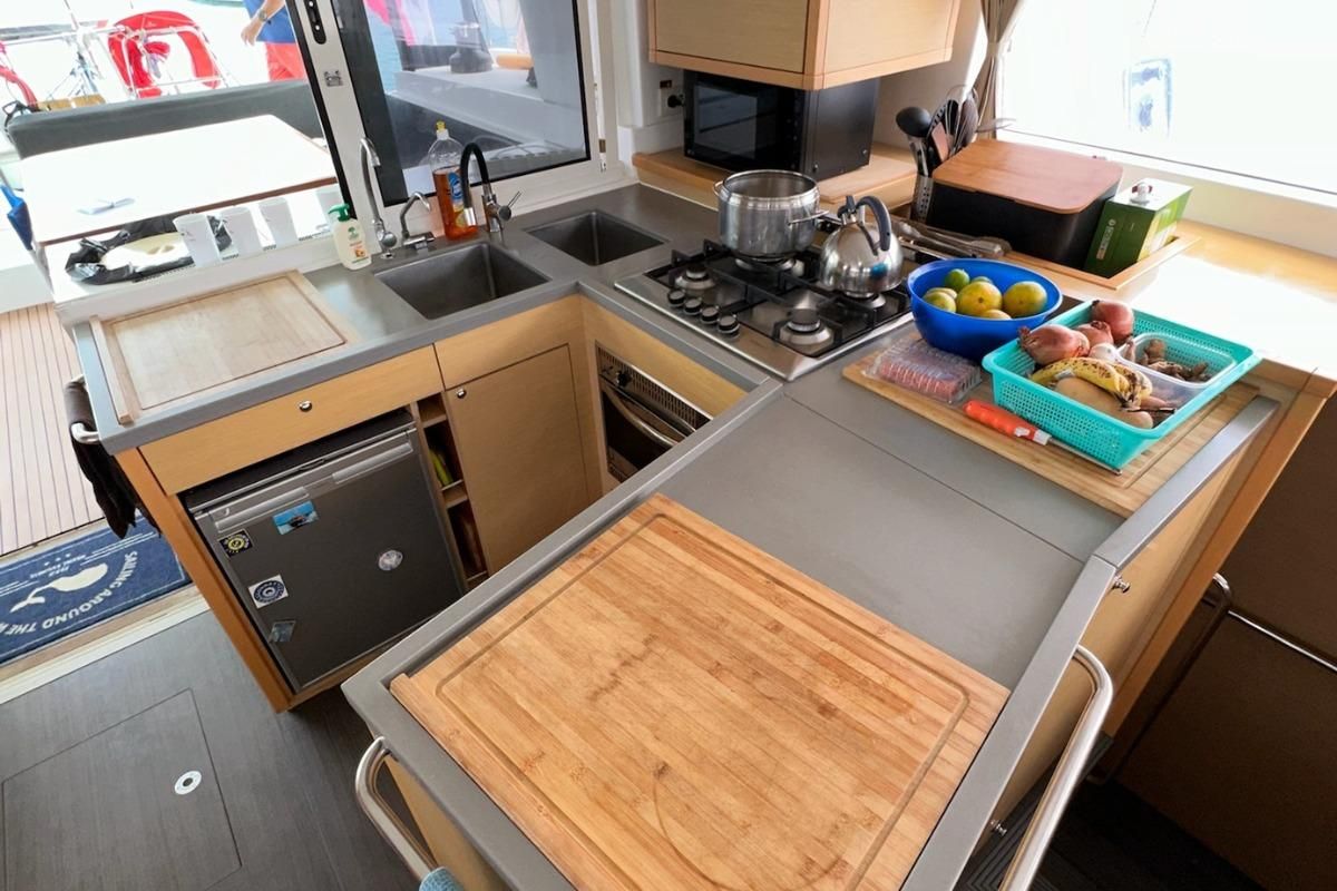 2016 Lagoon 45 