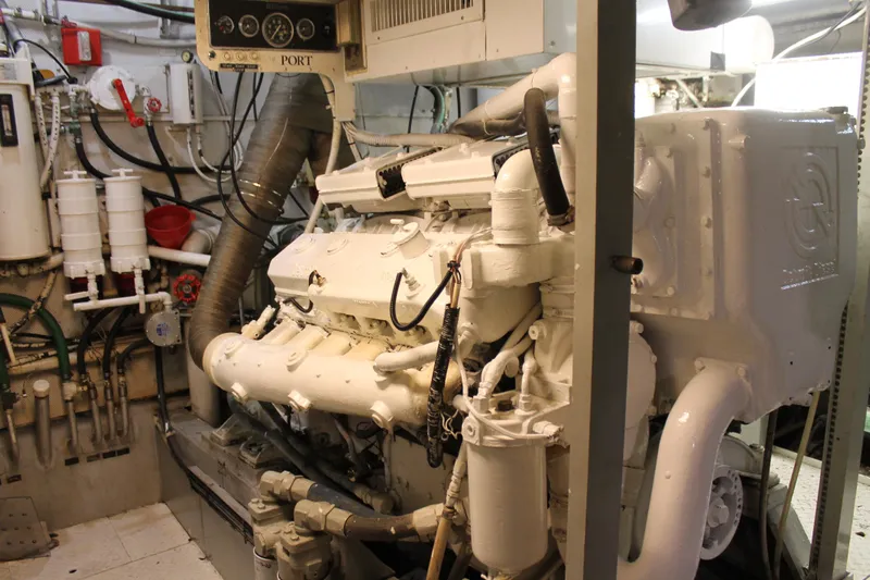 Sweet Freedom Yacht Photos Pics 