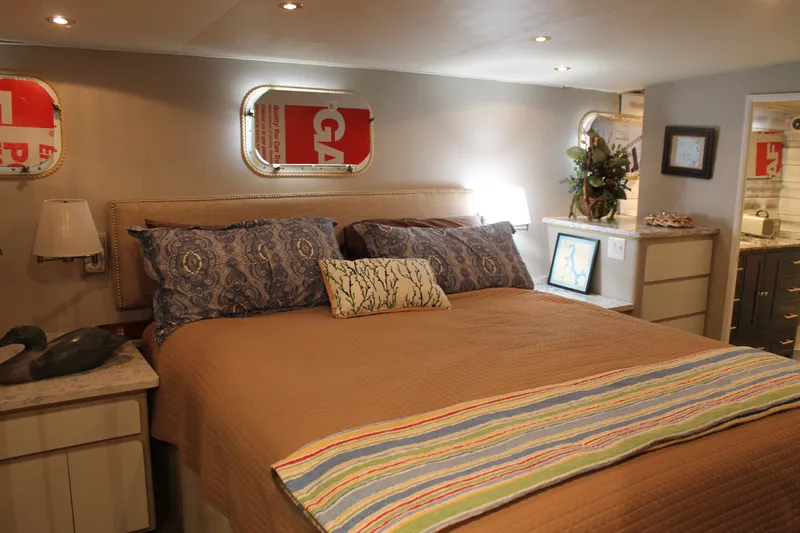 Sweet Freedom Yacht Photos Pics 