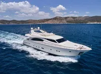 2004 Ferretti Yachts 810 RPH