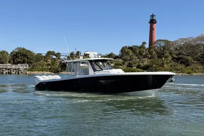 2023 Pursuit S 428 Sport