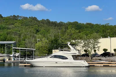 Sea Ray 44 Sedan Bridge