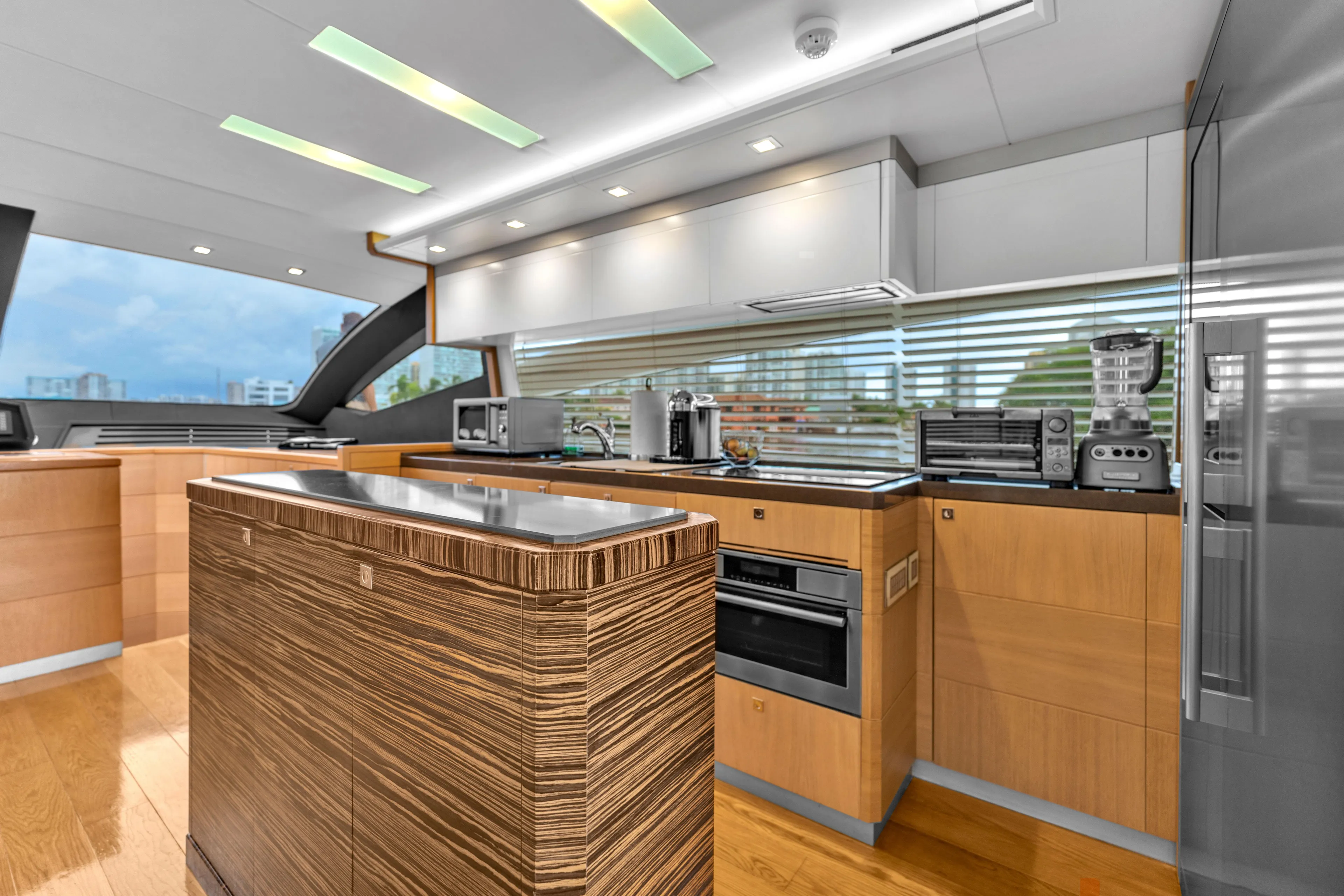 Greyt Escape Yacht Photos Pics 