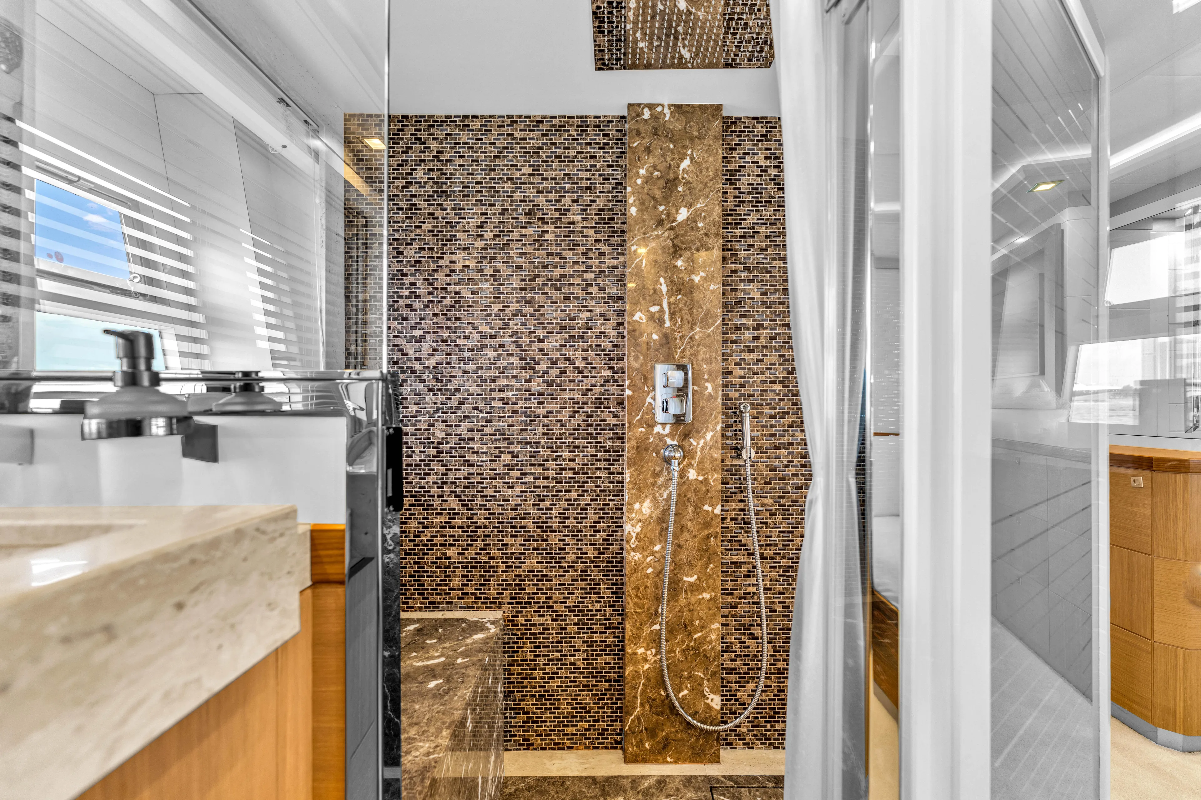 Greyt Escape Yacht Photos Pics 