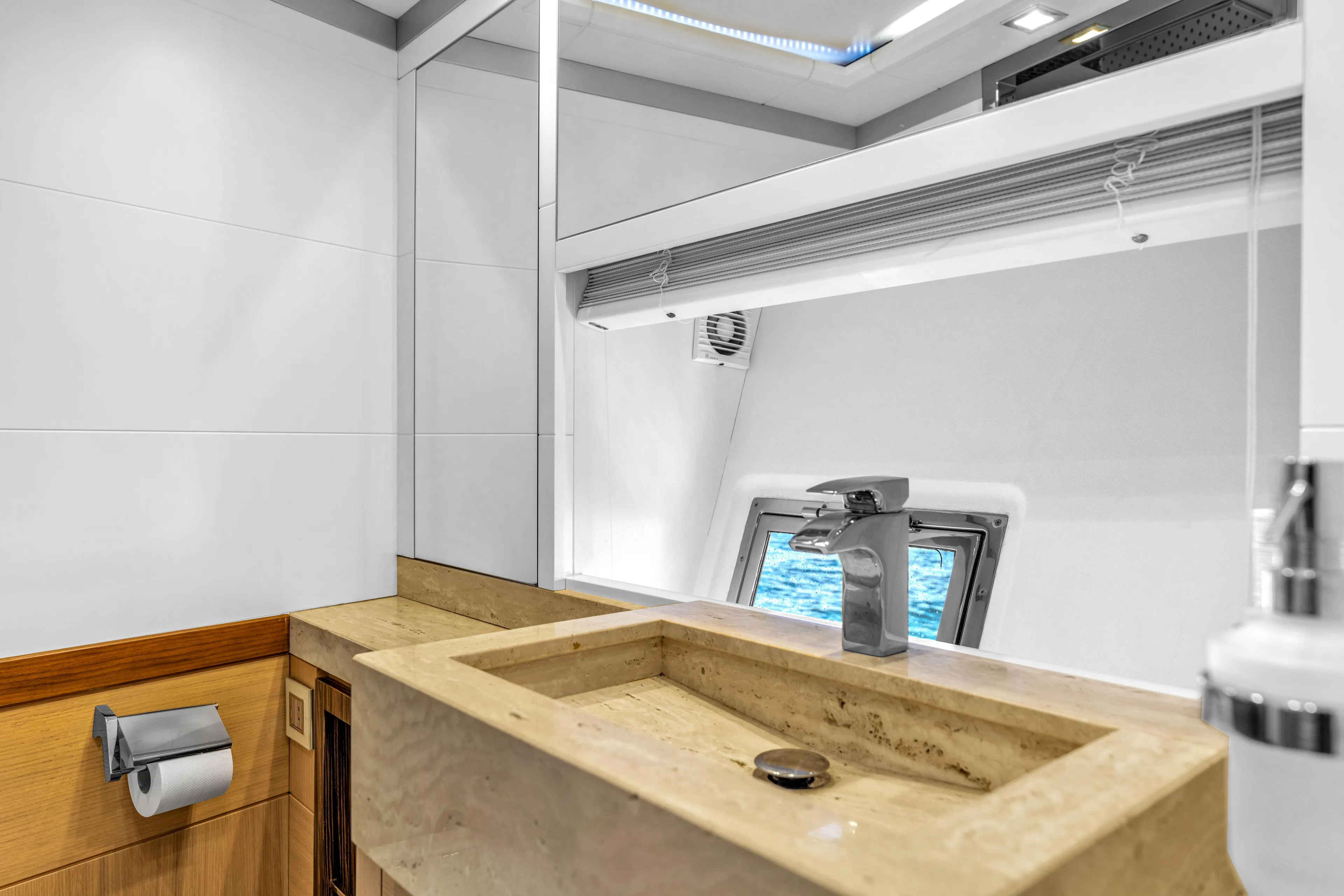 Greyt Escape Yacht Photos Pics 