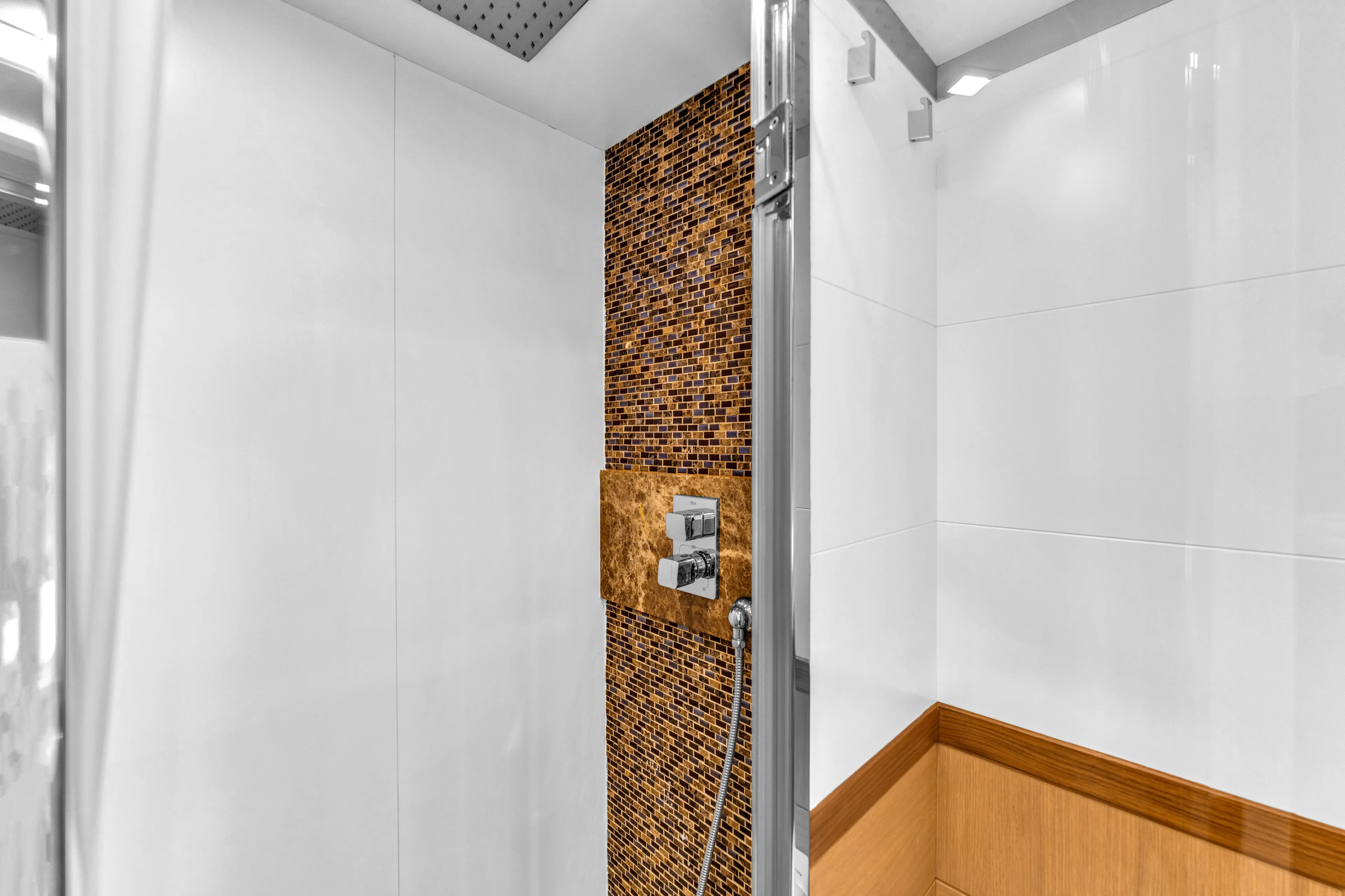 Greyt Escape Yacht Photos Pics 