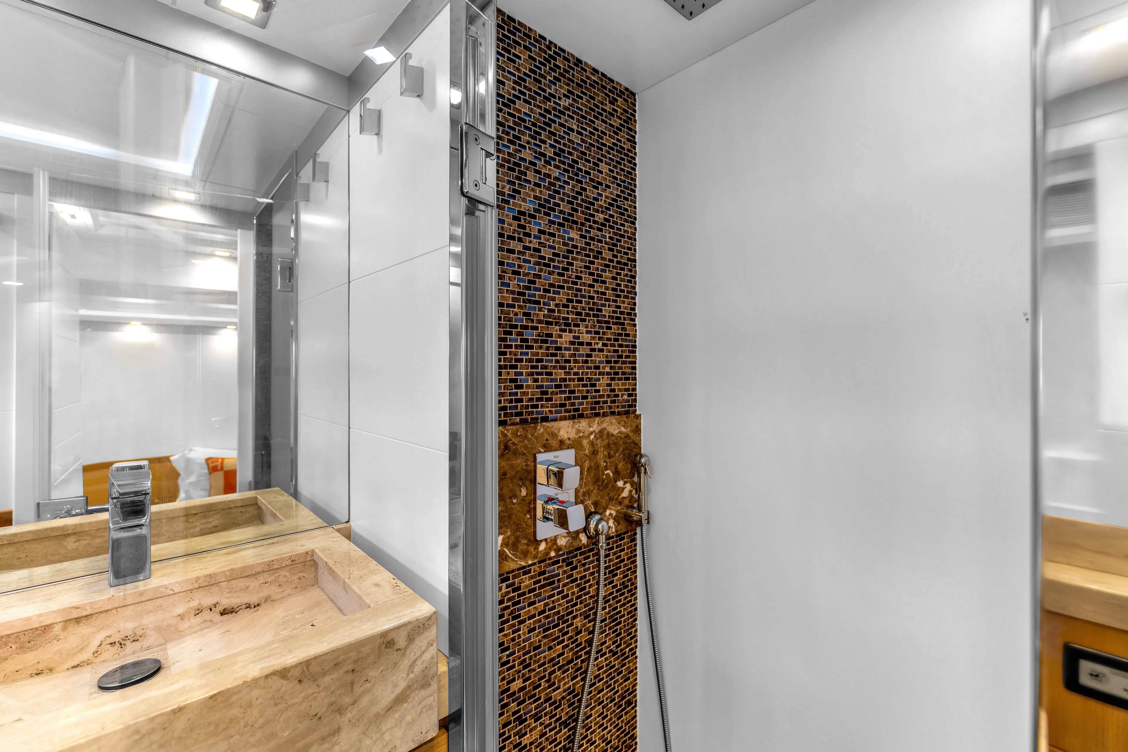 Greyt Escape Yacht Photos Pics 