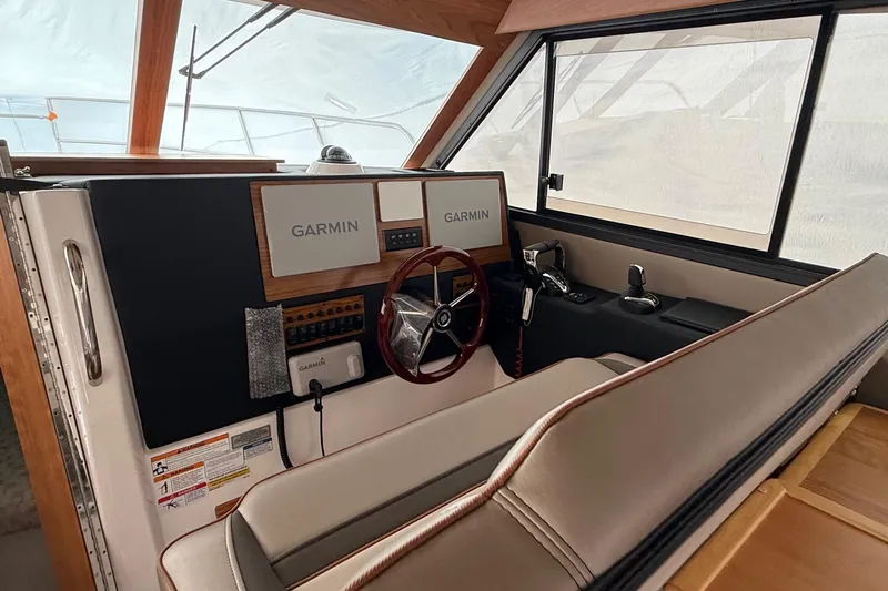  Yacht Photos Pics Interior of 2025 Cutwater C-32 CB boat with Garmin navigation system.