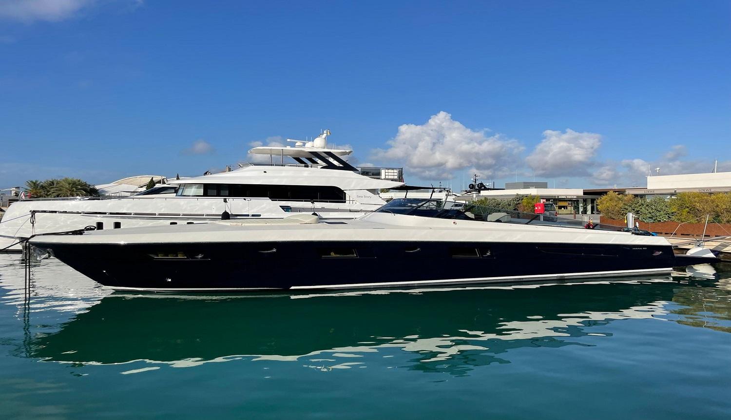 2012 Itama 62