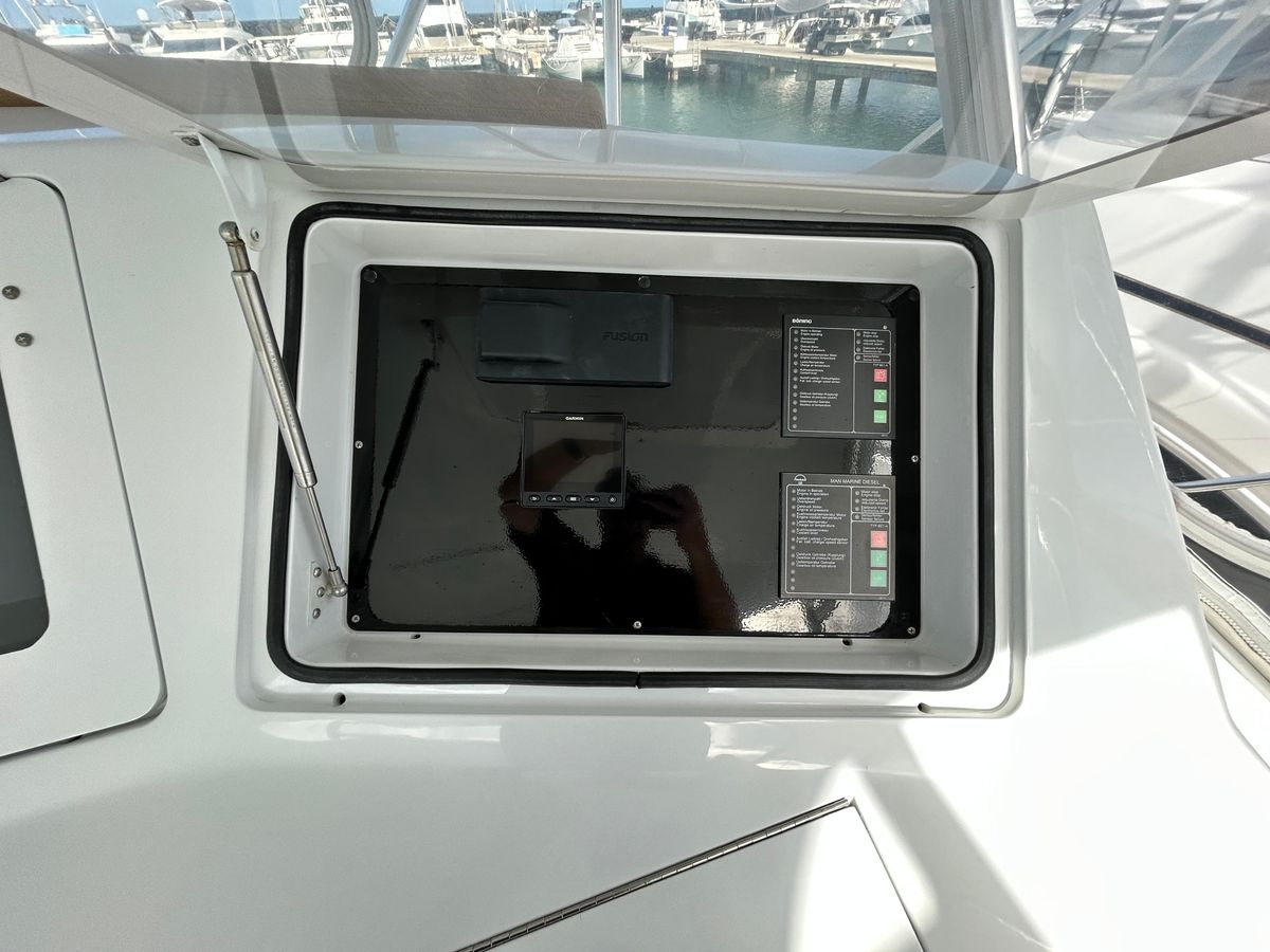 2001 Viking 55 