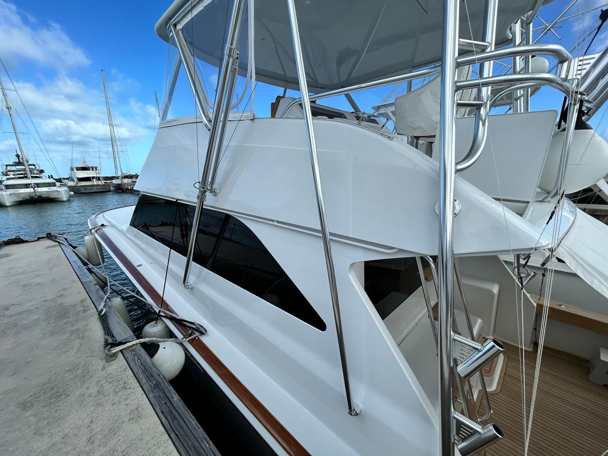 2001 Viking 55 
