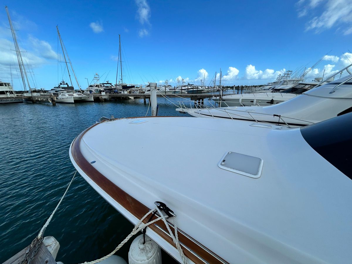 2001 Viking 55 