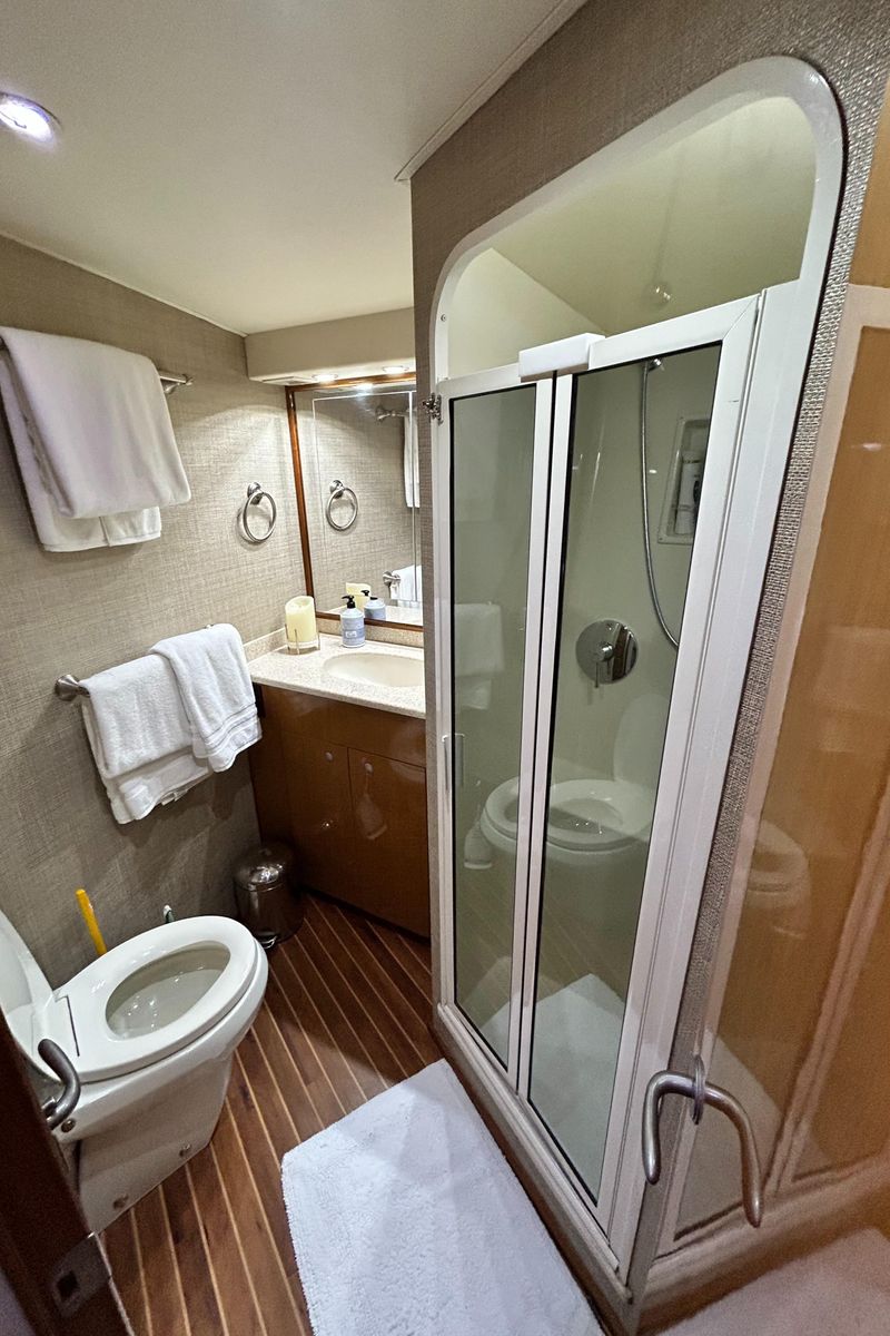 2001 Viking 55 
