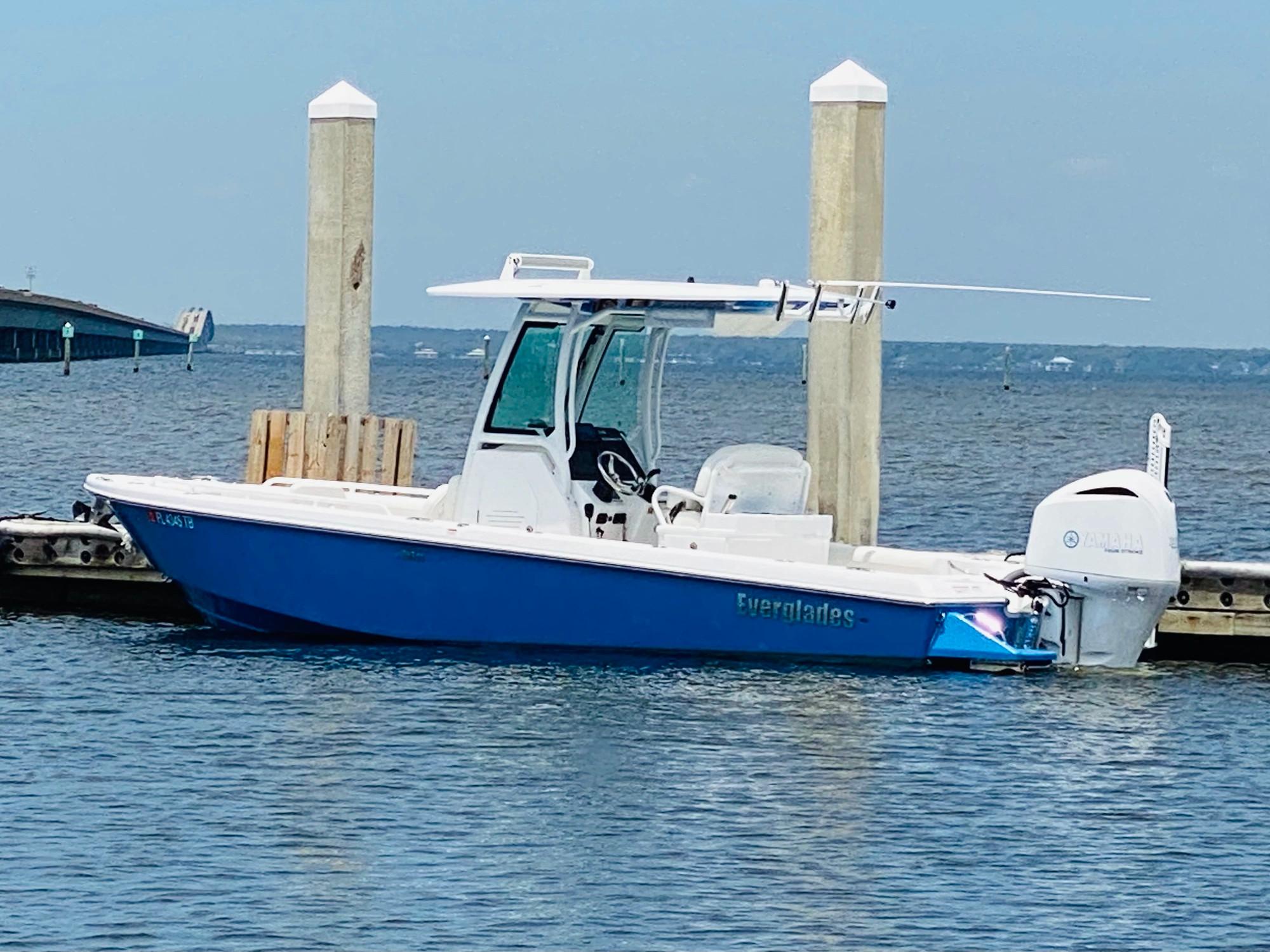 2021 Everglades 253 CC Center Console for sale YachtWorld