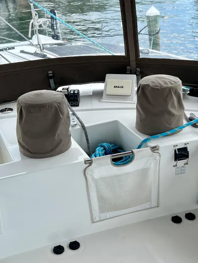  Yacht Photos Pics 2017 Lagoon 620 yacht cockpit with navigation equipment and mooring ropes.