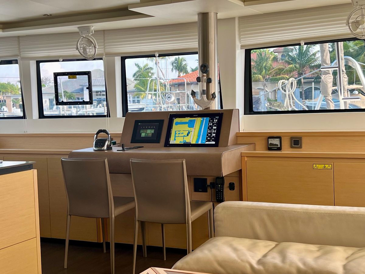 2017 Lagoon 62 