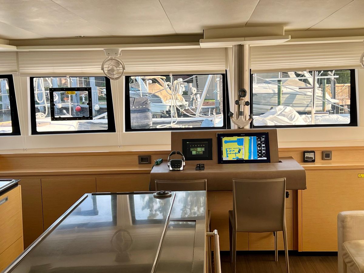 2017 Lagoon 62 