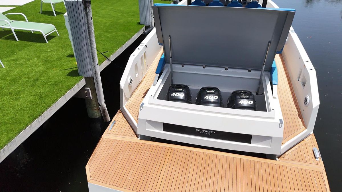 2021 De Antonio Yachts 42 