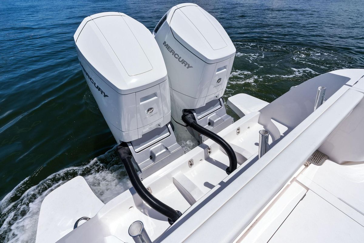 2022 Intrepid 43 