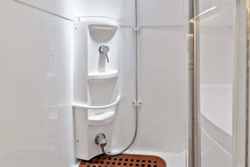 Tide Chaser Yacht Photos Pics 