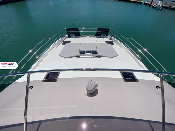 Escape Yacht Photos Pics 